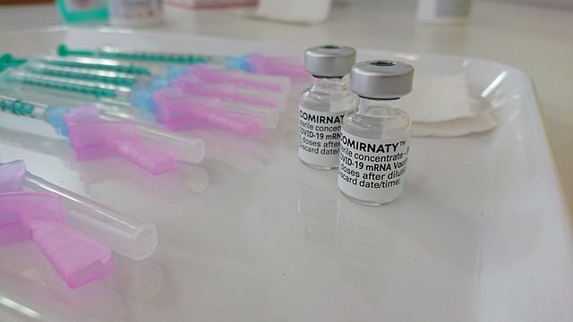 Pfizer vaccine produces ten times as many antibodies as Coronavac